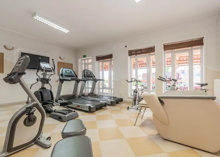 卡赫尔贝格酒店 酒店 库瑞尼卡慕斯卡